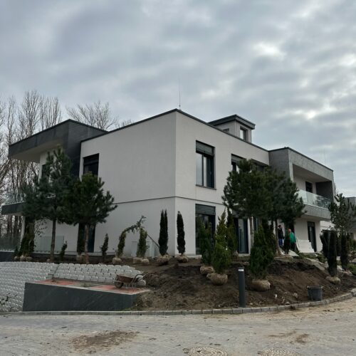 The Village lakópark